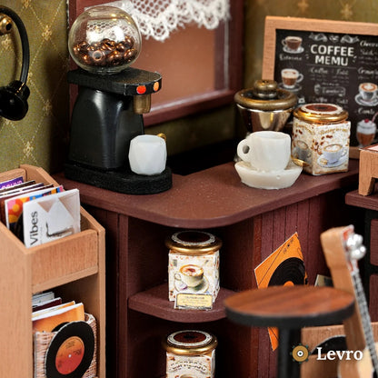 Records & Coffee miniature kit – tiny music café with turntable and guitar – view 4